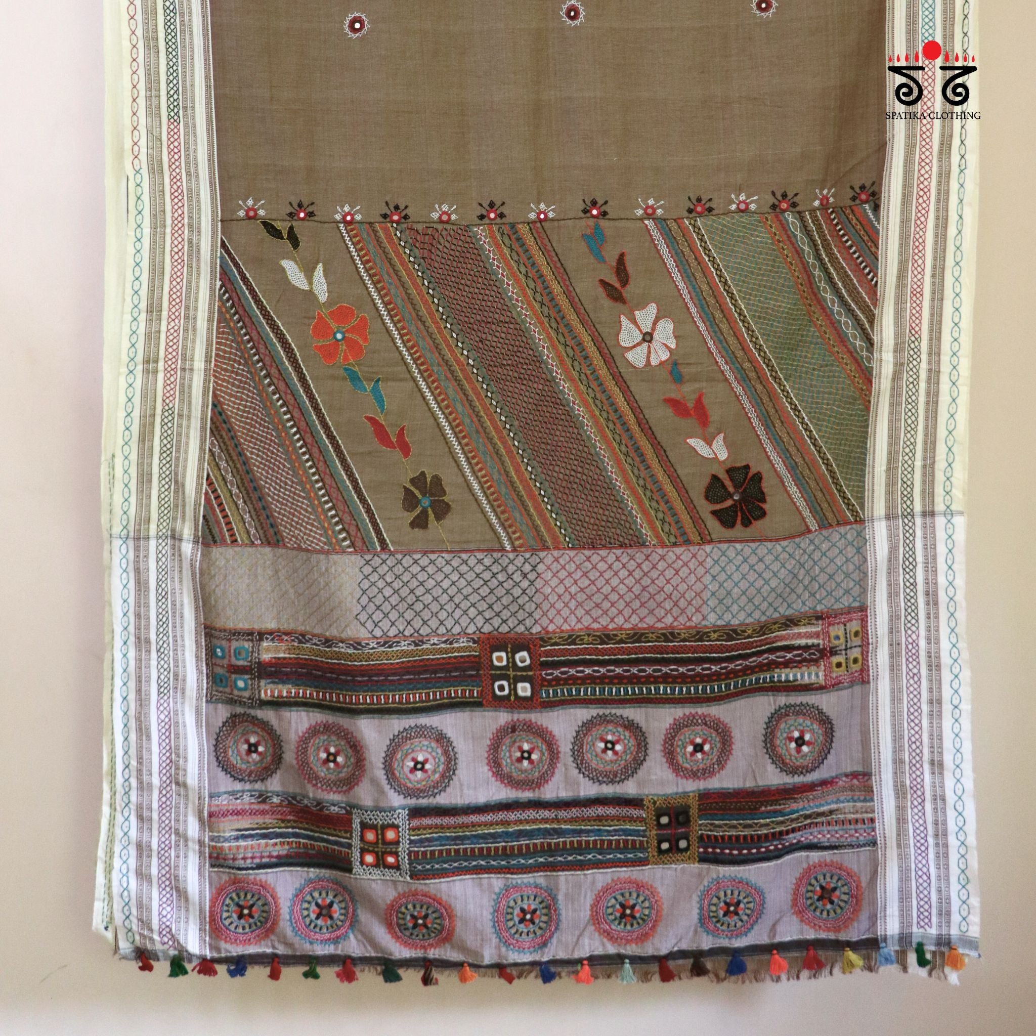 Lambani Handembroidery On ILkal Saree
