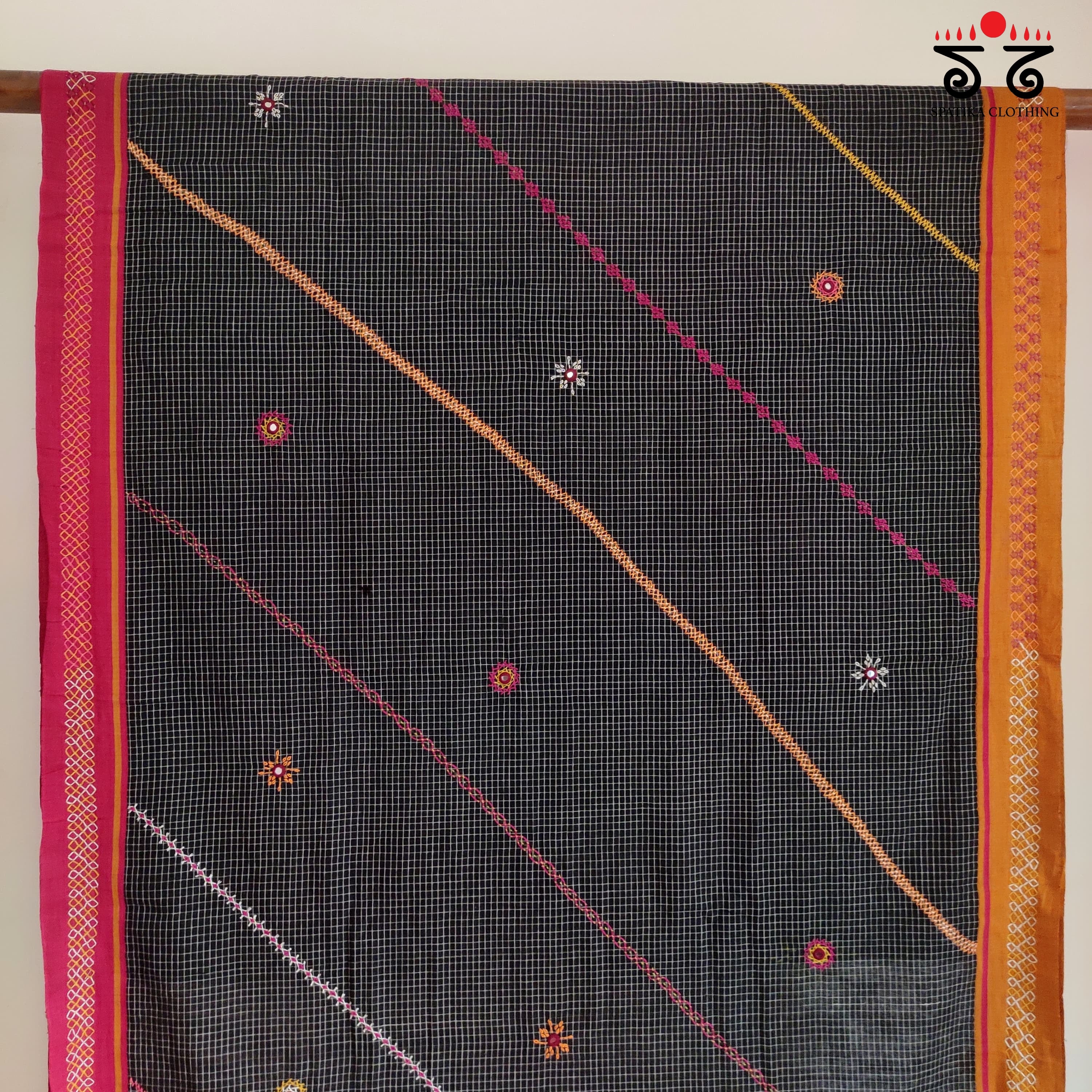 Lambani Handembroidery Patteda Anchu Saree