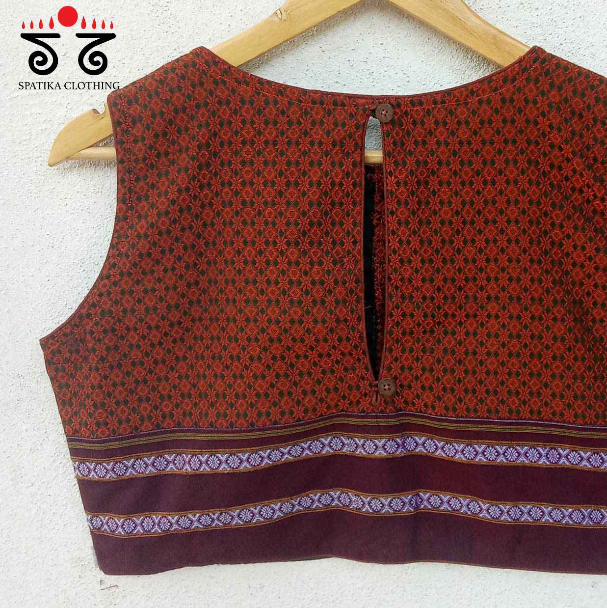 Khun Sleeveless Blouse