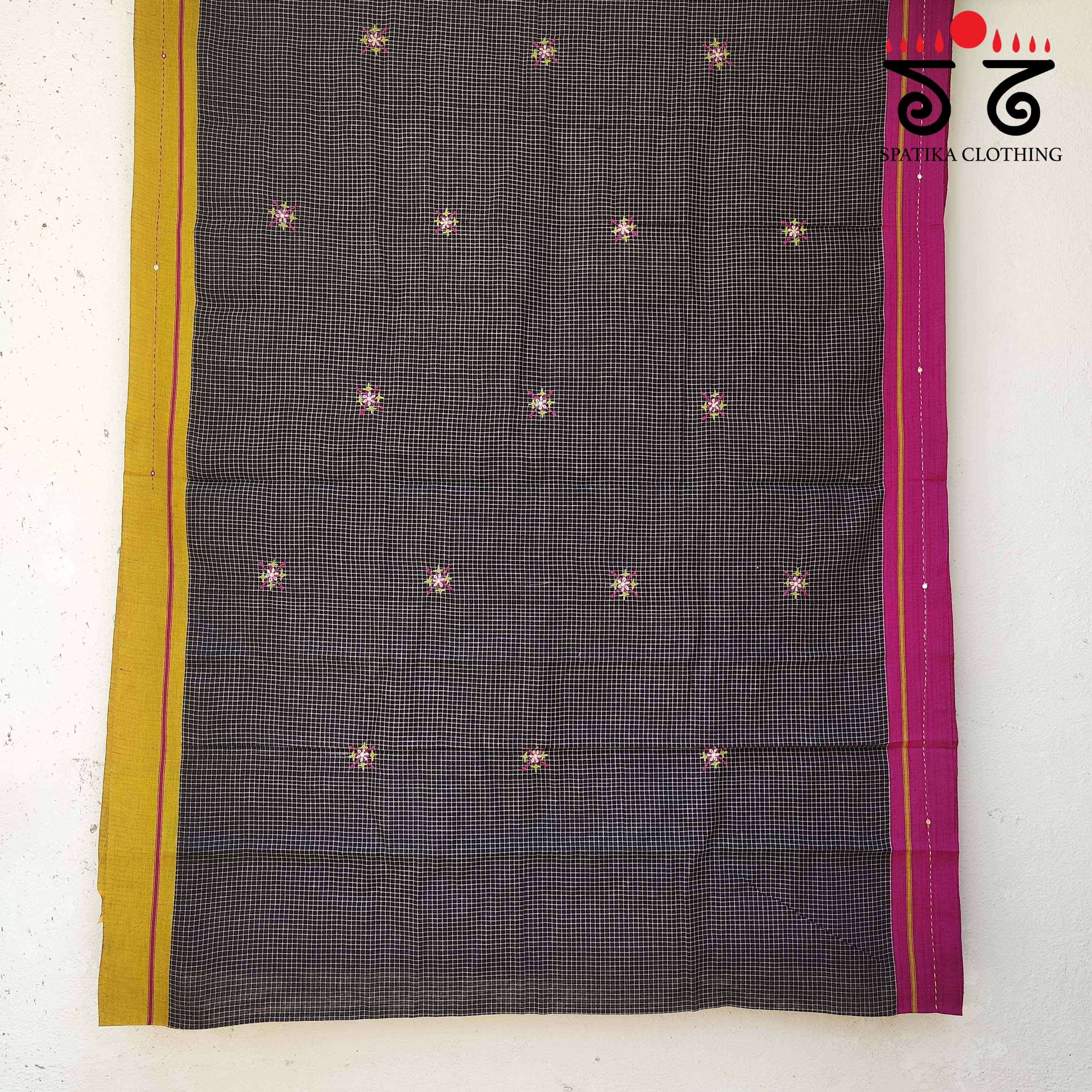 Handembroidered Patteda Anchu Saree