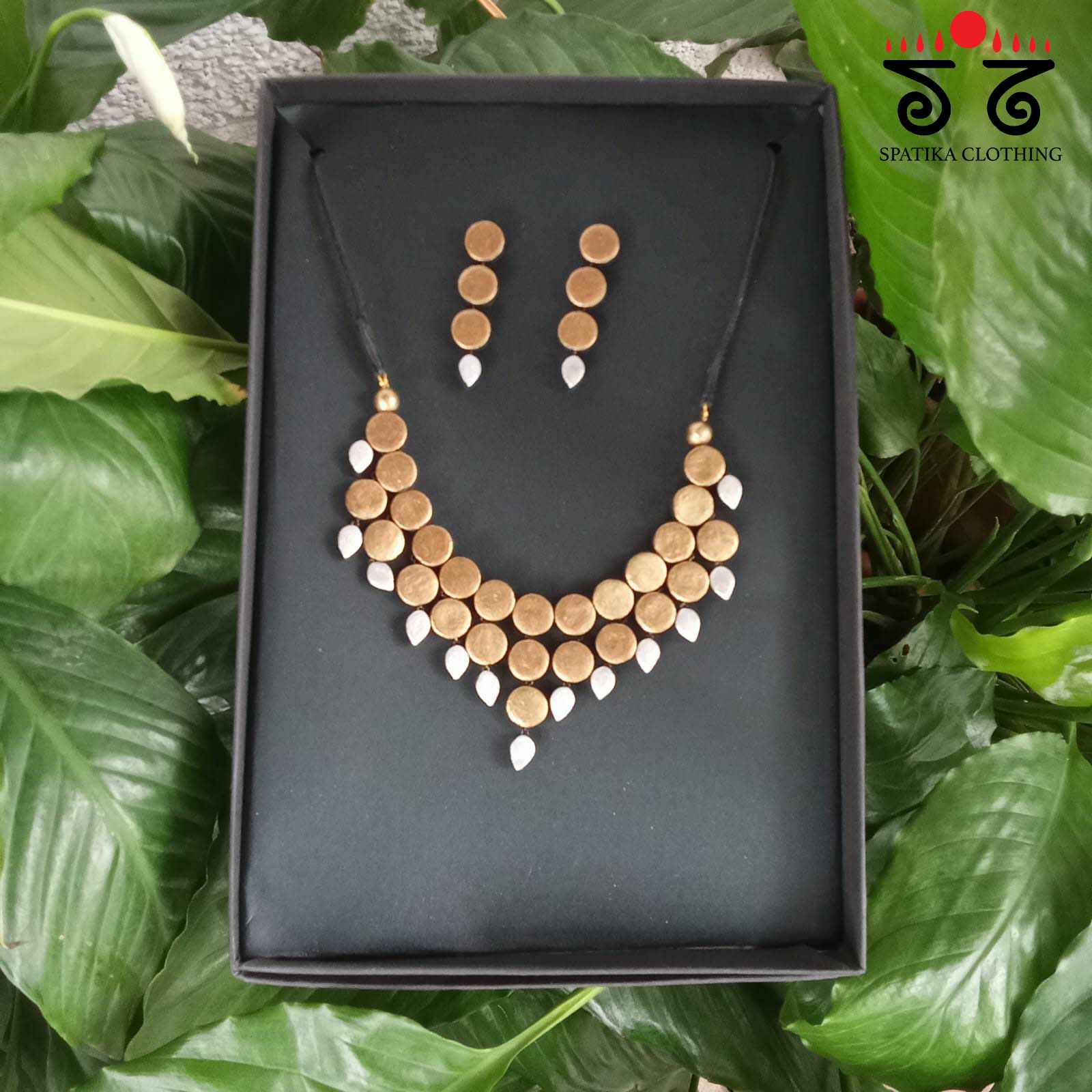 The Vrittkriti Set - Terracotta
