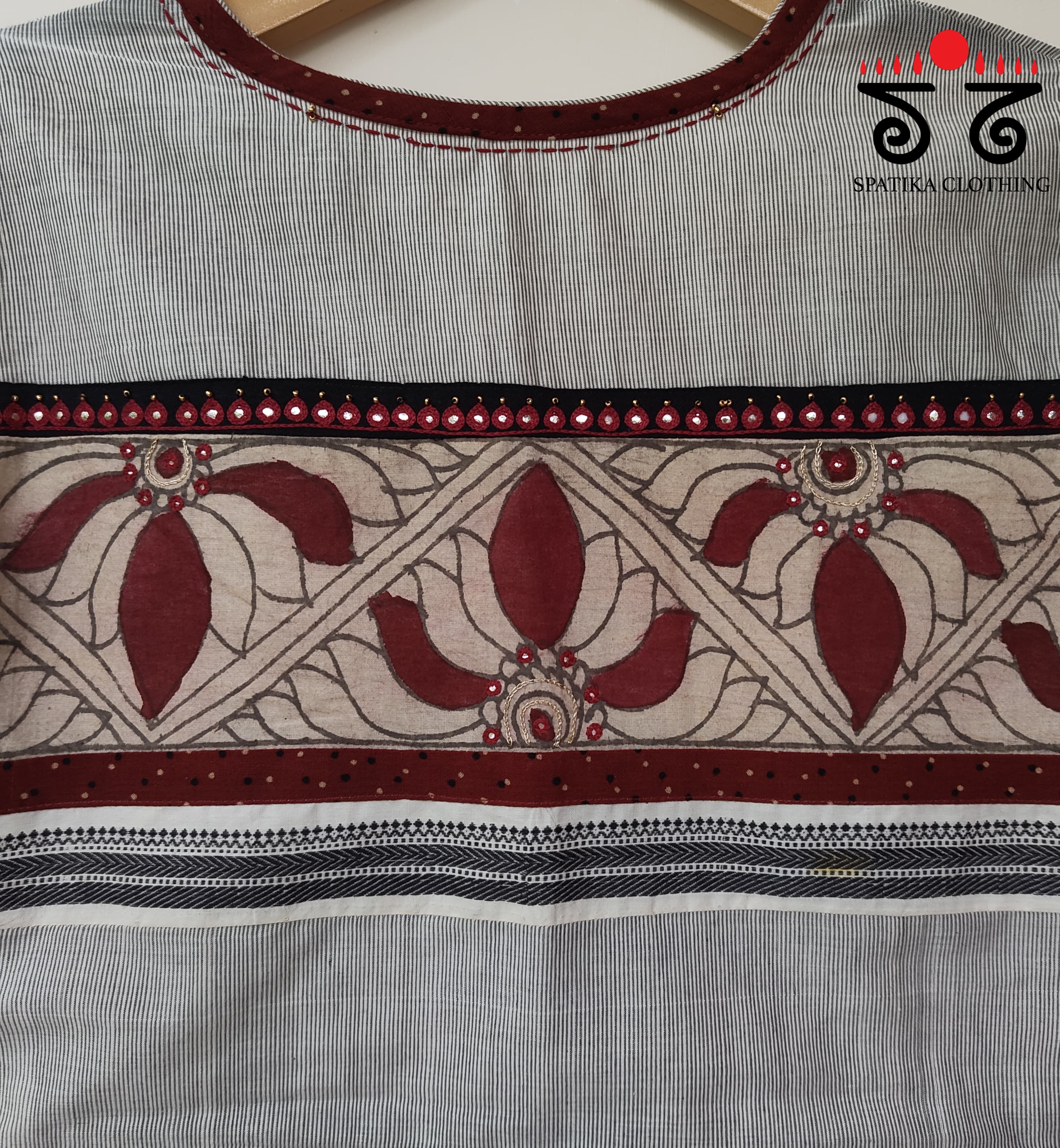 Pen Kalamkari - Hand Embroidered Blouse