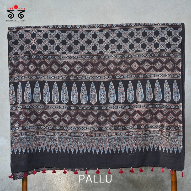 Ajrak Bandhani on Mulmul Cotton Saree
