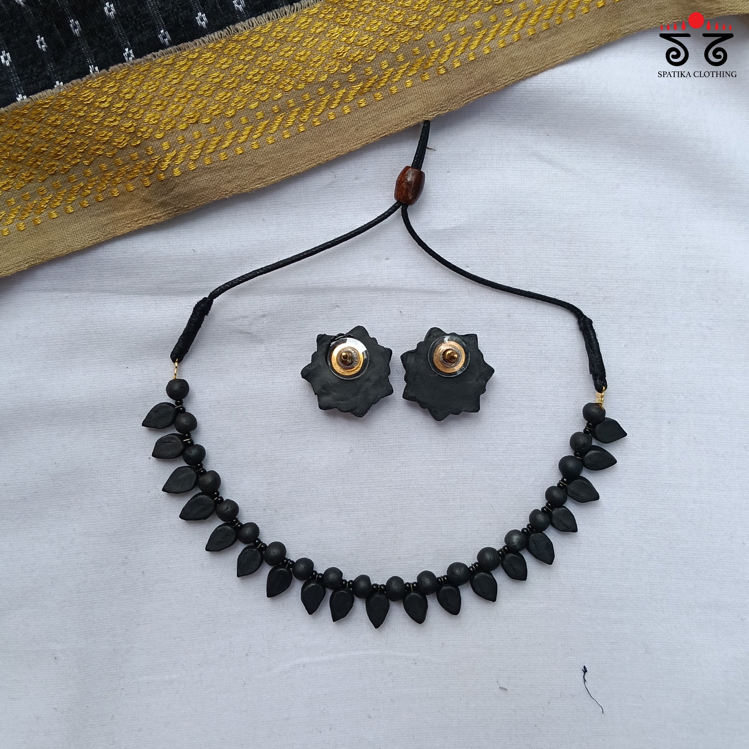 Terracotta Neck Set