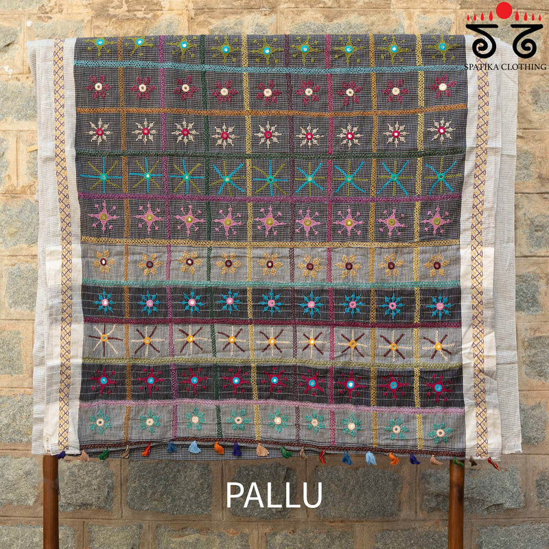 Lambani on Patteda-Anchu saree