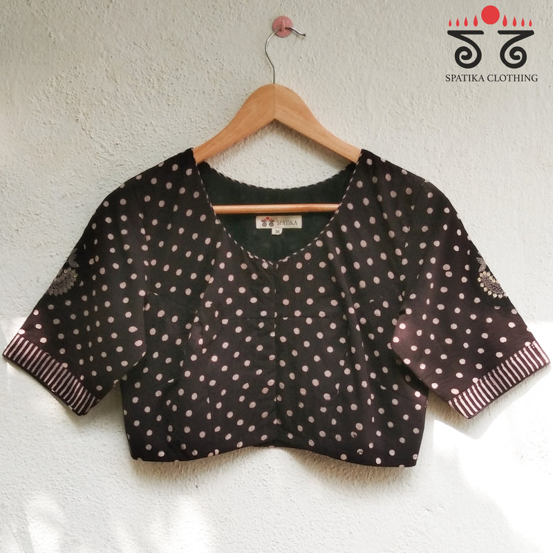 Inlay & Yoke - Handcrafted Blouses in Natural Dyes
