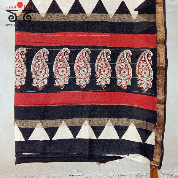 Monochrome Maheshwari Saree