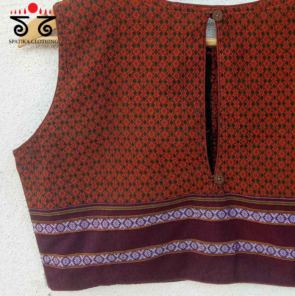 Khun Sleeveless Blouse