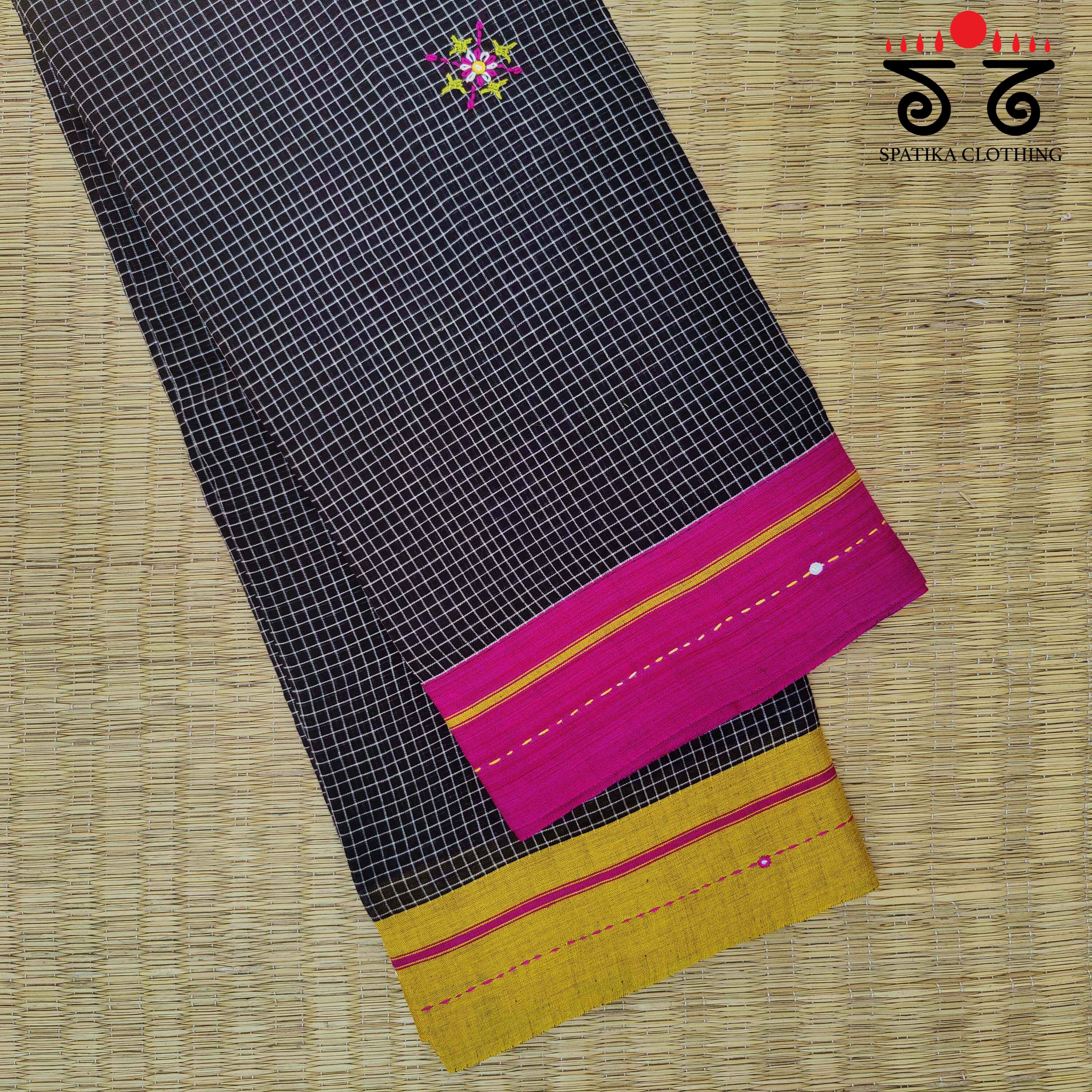 Handembroidered Patteda Anchu Saree