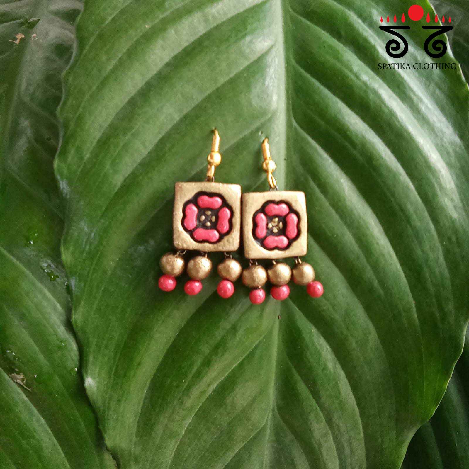 The Square and Beads Neck Set - Terracotta
