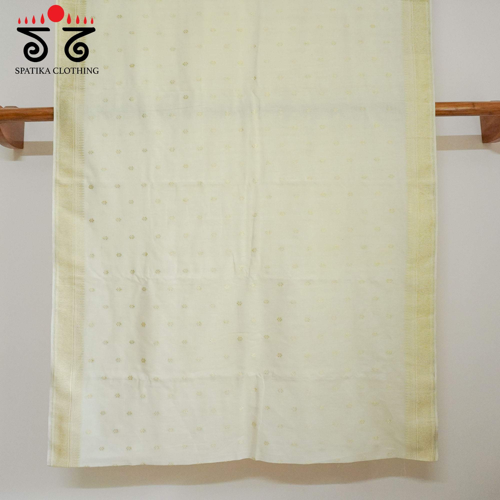 Off-White Handwoven Banarasi Cotton Saree