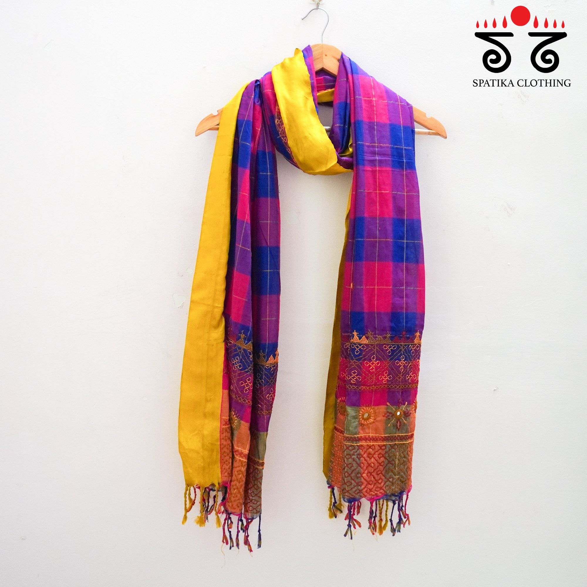 Lambani on Ponduru silk Border Dupatta