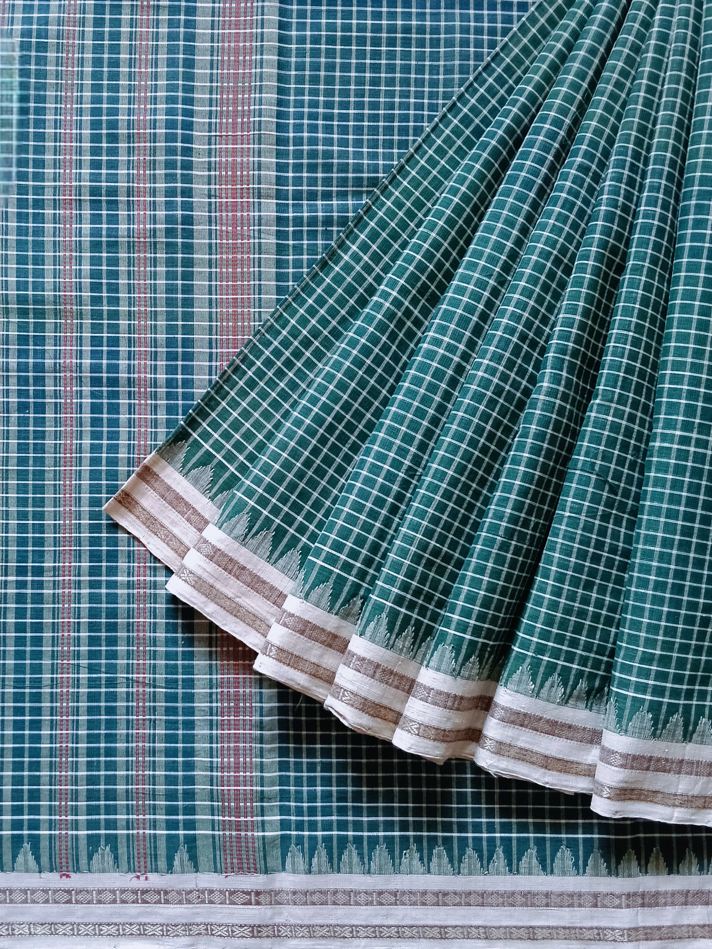 Ponduru Handspun Cotton Saree - Checks!