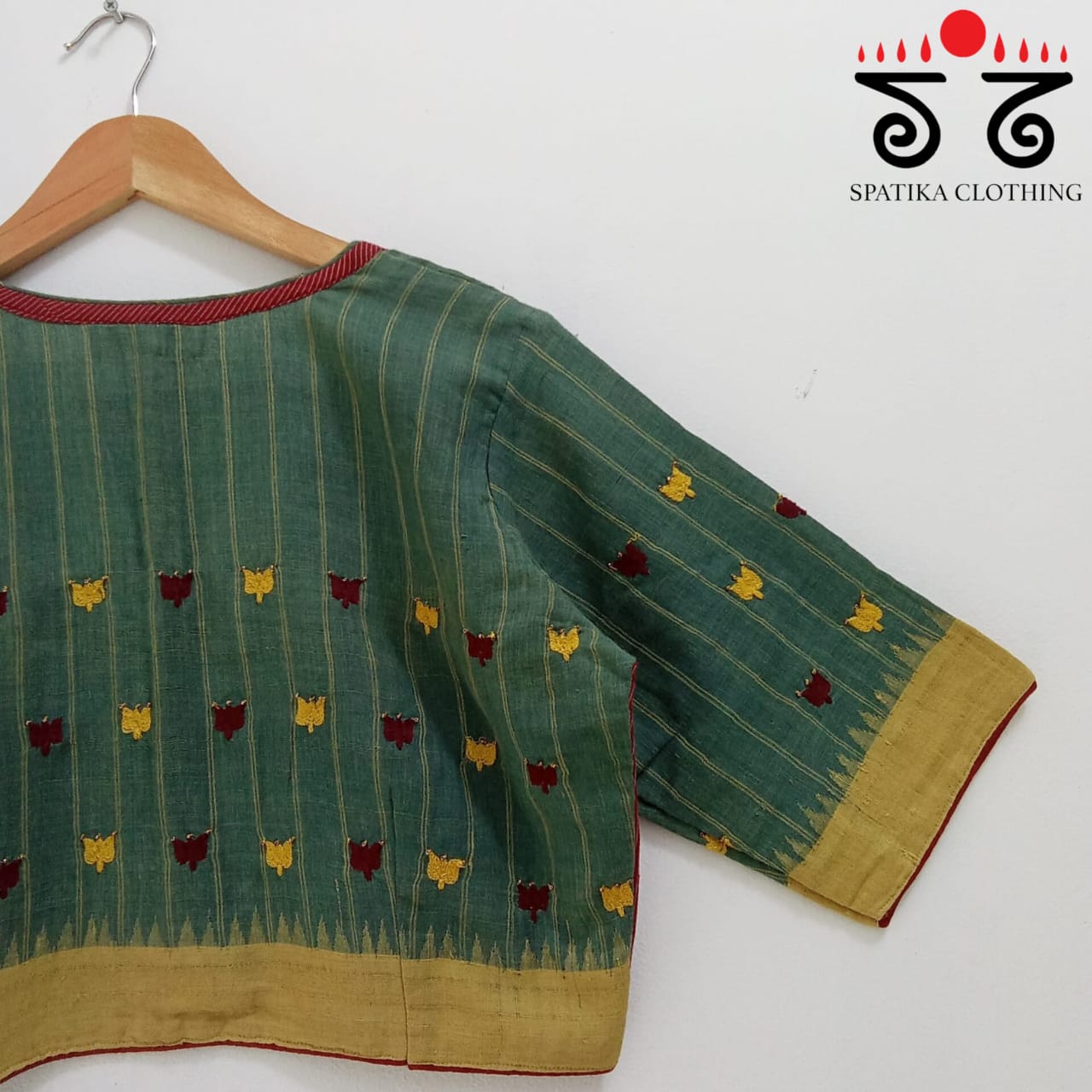 Ponduru Handembroiderd Blouse