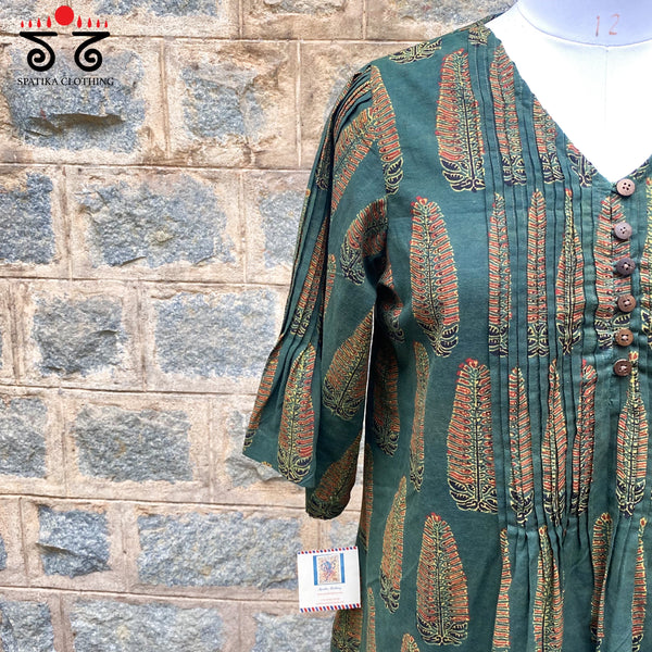 Ajrak Pleated Hand - Blockprinted Tunic