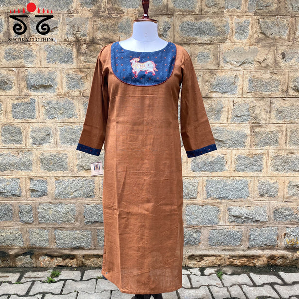 Pichwai Motif Hand Embroidered Kurta