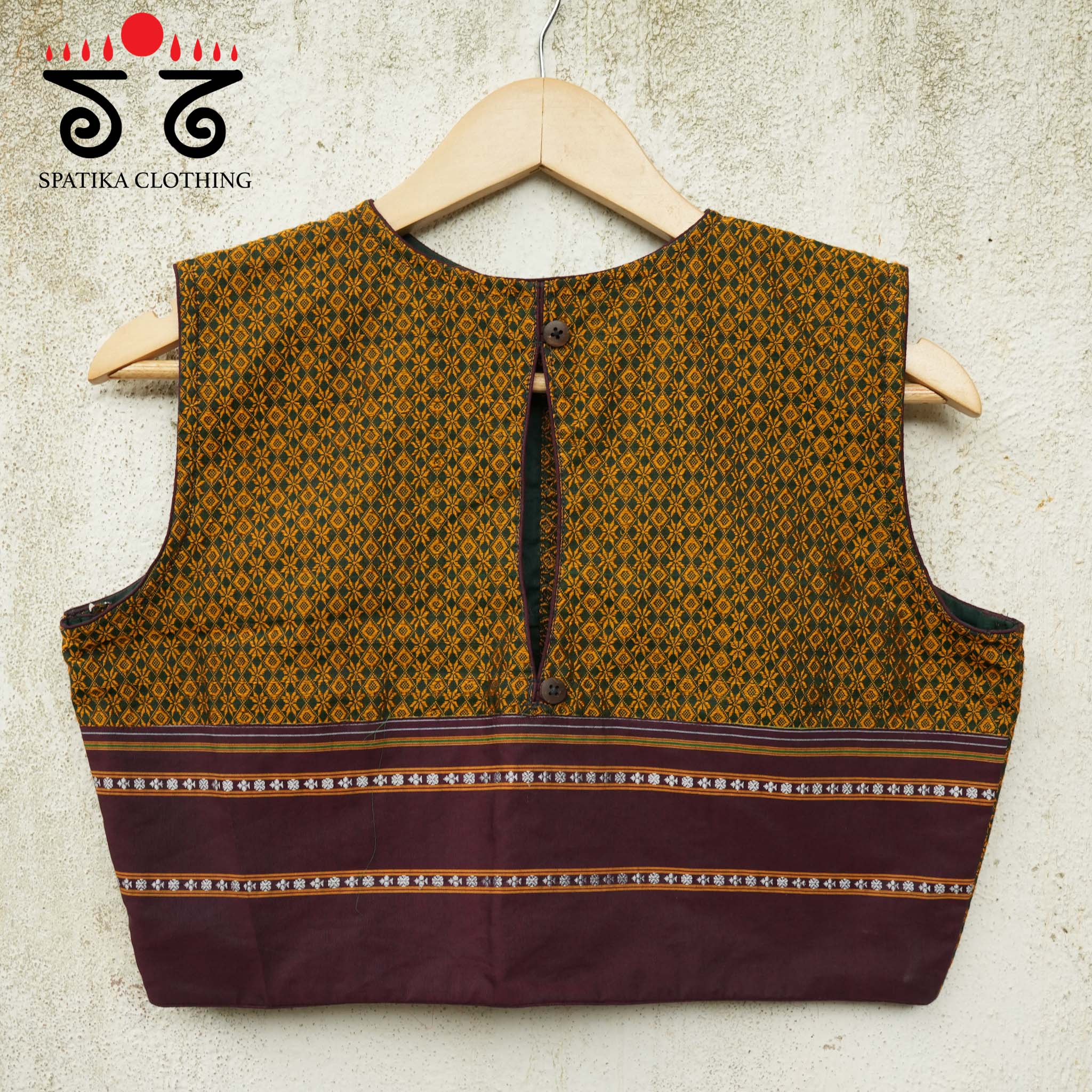 Khun Sleeveless Blouse
