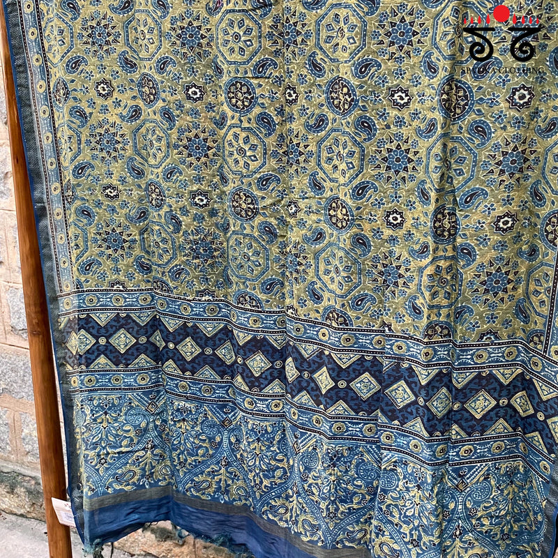 Ajrak on Maheshwari Dupatta