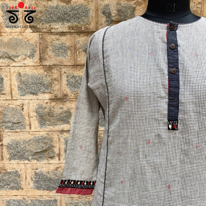 Jamdhani Hand - Embroidered Kurta