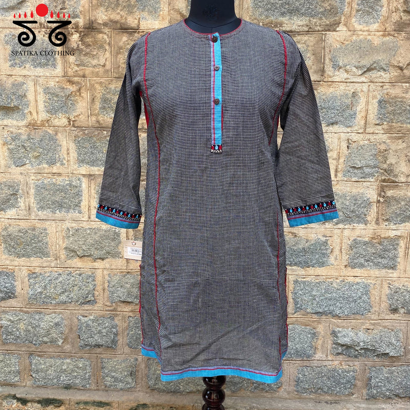 Jamdhani Hand - Embroidered Kurta