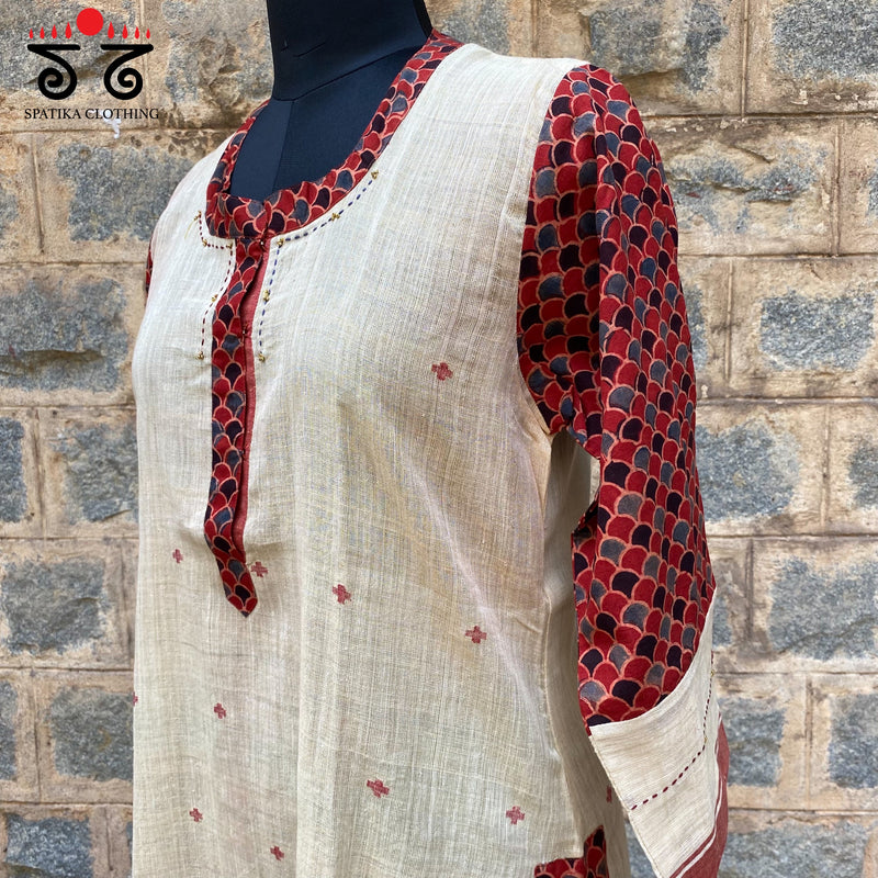 Ponduru Ajrak Hand - Embroidered Kurta